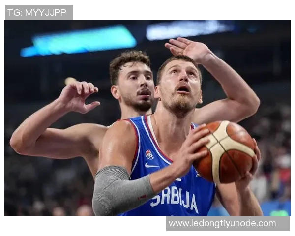 历史首次中锋对决约基奇与申京同场砍下30三双精彩瞬间回顾 历史首次中锋对决约基奇与申京同场砍下30三双精彩瞬间回顾