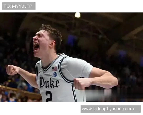 卡斯尔表现不佳失误频繁12投仅5中贡献16分5篮板6助攻1抢断1盖帽