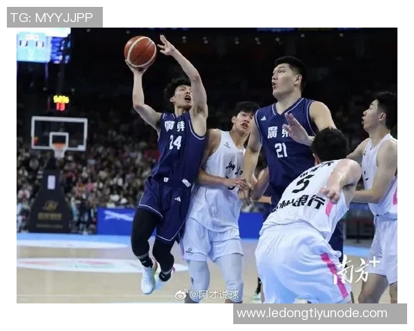 徐杰爆发砍下29分助力广东全运男篮力克江苏全运男篮晋级小组赛