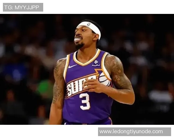 比尔复出状态仍需调整8投仅3中贡献9分1板2助助力球队