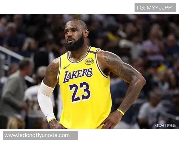 米切尔赞鲍尔赛场思维与詹姆斯相似强调球队所需的关键特质 米切尔赞鲍尔赛场思维与詹姆斯相似强调球队所需的关键特质